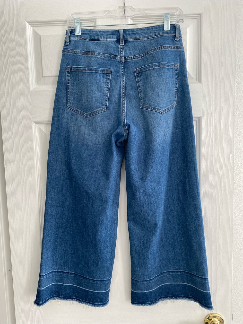 H&M Wide-Leg Crop Jeans in Medium Blue Wash Size 6P - Picture 5 of 8
